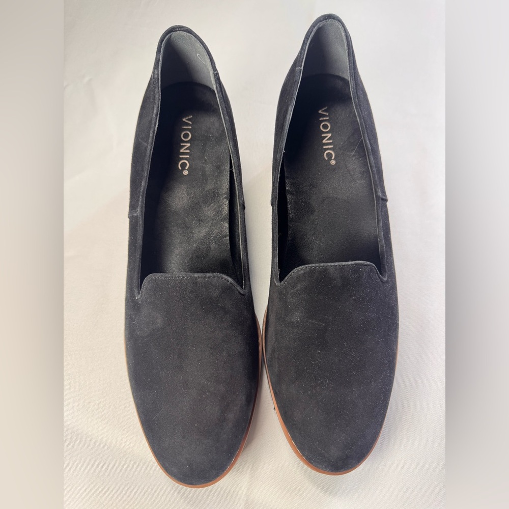 Vionic Black Suede Flats Loafers